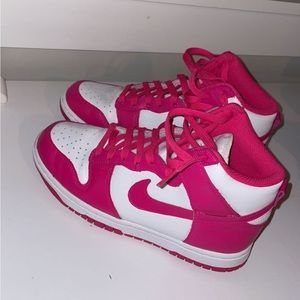 WORN ONCE prime pink nike dunks — women’s size 6